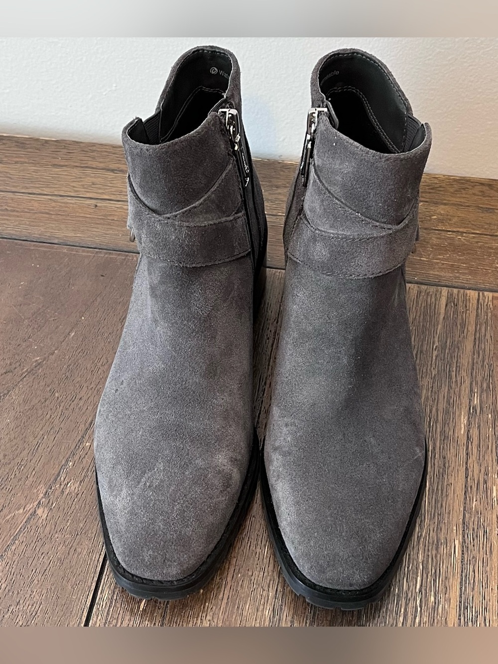 Blondo Grey Waterproof Booties Womens size 6 - Picture 6 of 11